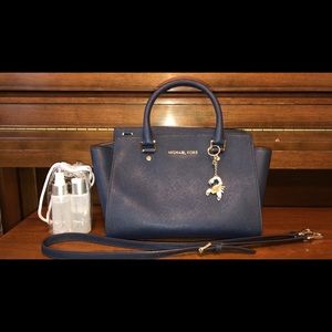 2014 Michael Kors Saffiano Leather Handbag (Blue)